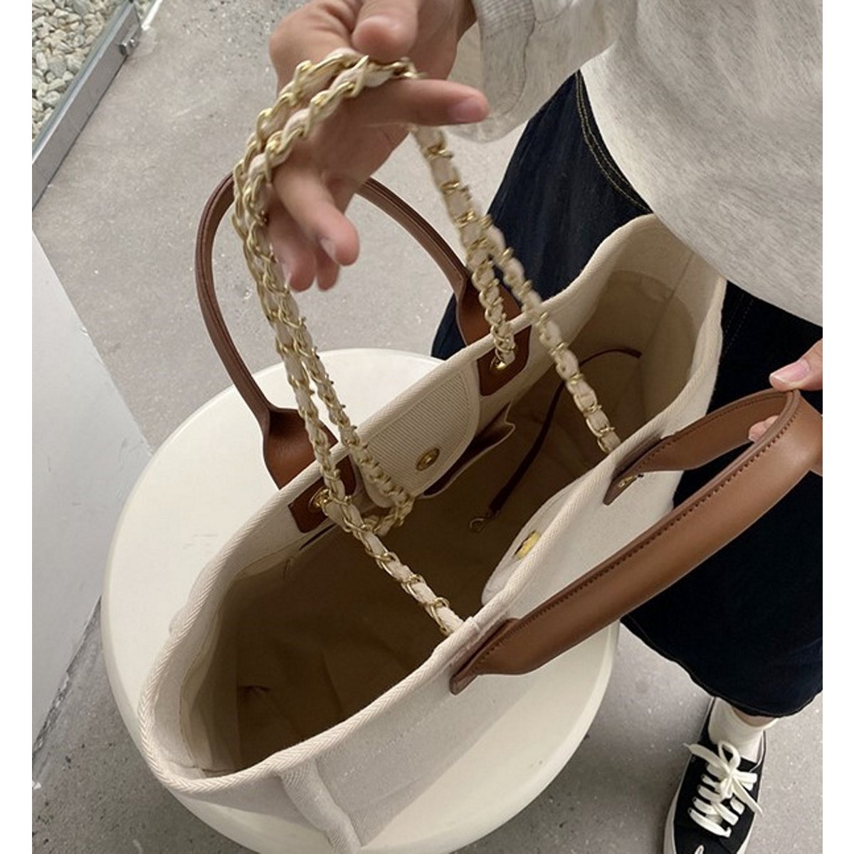 Große Schultertasche aus Canvas . Modell-Nr: AB20221028