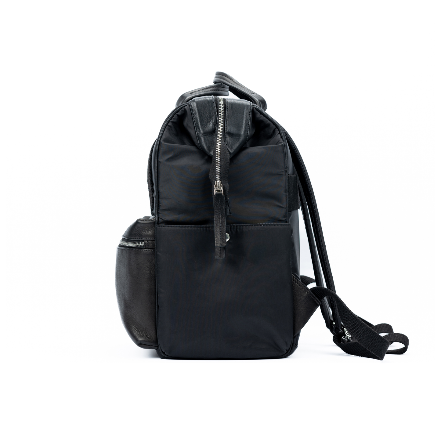 Travel & Business Rucksack – Wasserabweisender Nylon & Echtleder Rucksack in Schwarz