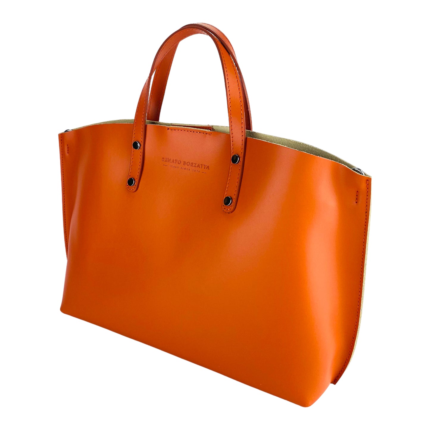 Women's handbag made of genuine leather – Made in Italy with a detachable shoulder strap. Removable large interior pocket. Shiny gunmetal metal accessories. Dimensions: 48 x 31 x 11 cm.