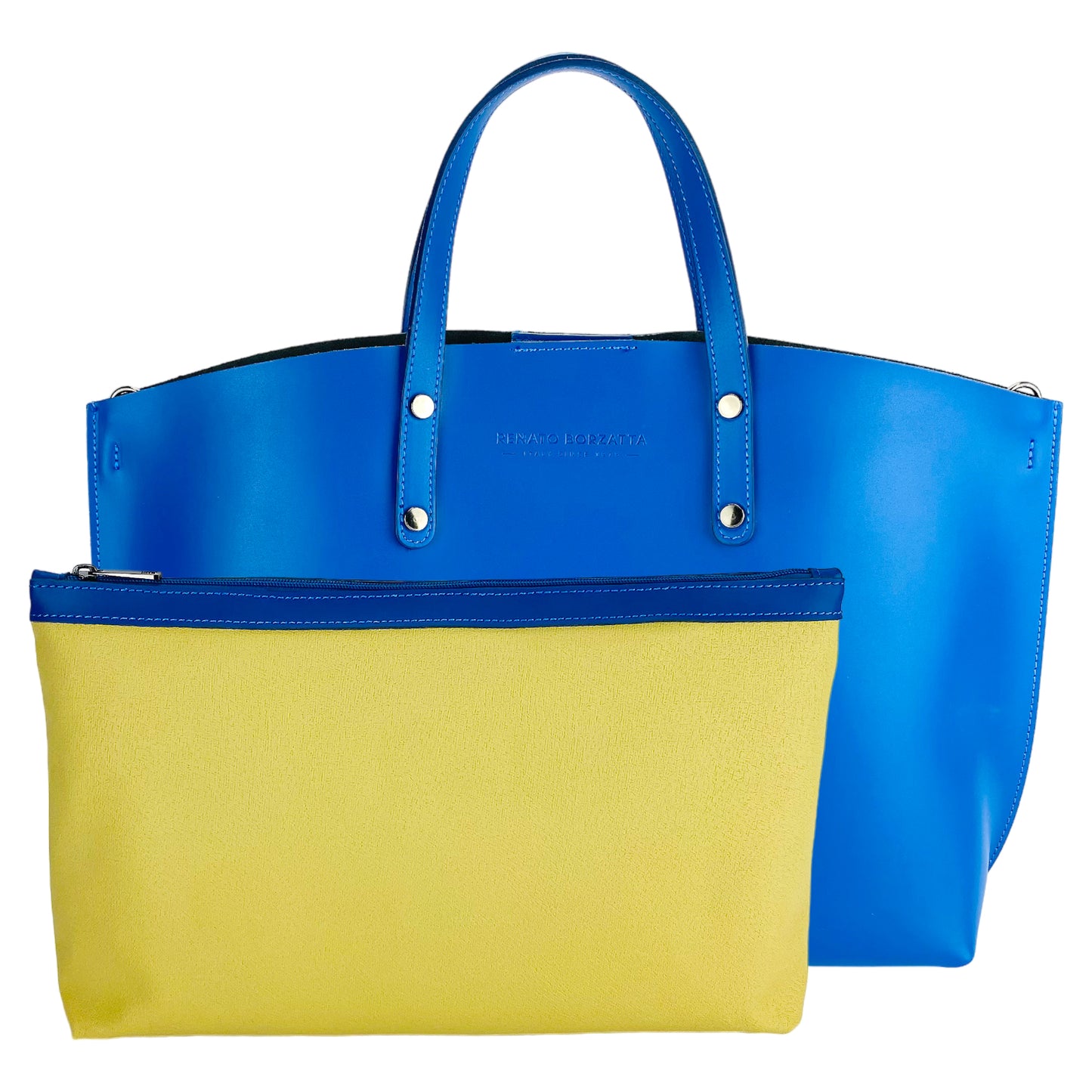 Women's handbag made of genuine leather – Made in Italy with a detachable shoulder strap. Removable large interior pocket. Shiny gunmetal metal accessories. Dimensions: 48 x 31 x 11 cm.