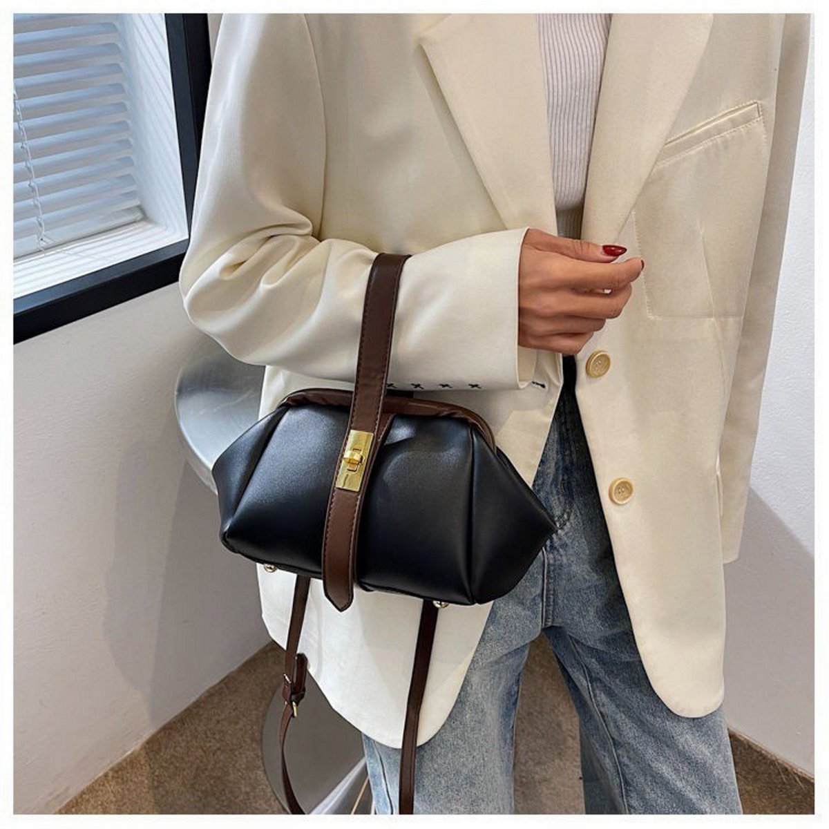The Pouch – Kleine Clutch / Crossbody-Handtasche