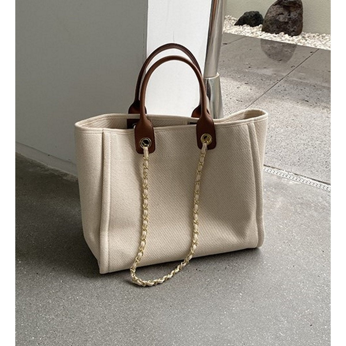 Große Schultertasche aus Canvas . Modell-Nr: AB20221028